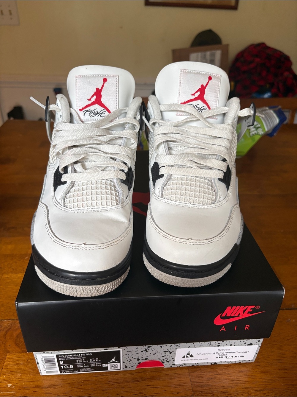 Air Jordan 4 Retro “White Cement” 2025 Men’s size 9